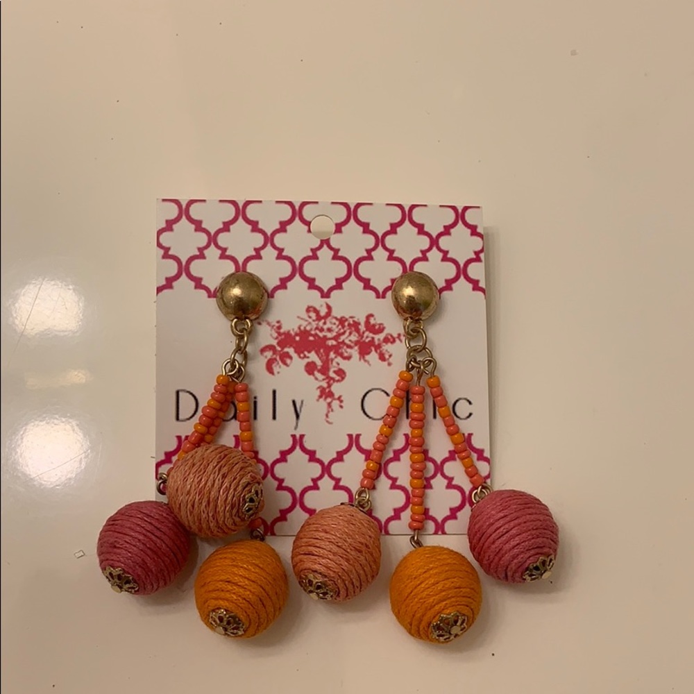 Pom-pom earrings pink and orange